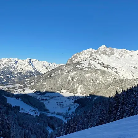 Dorfwerfen137 * Pfarrwerfen